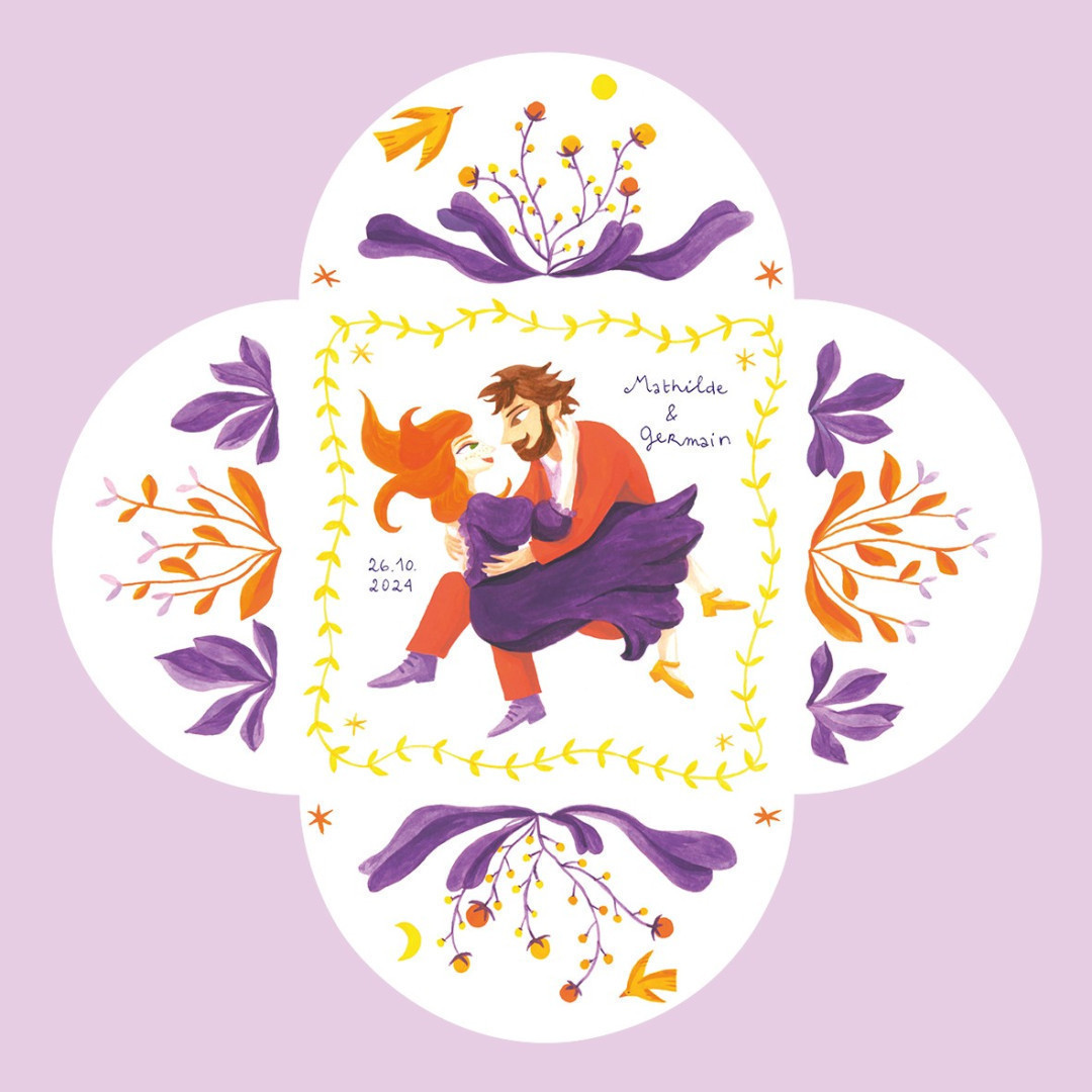 Faire part de mariage illustré à la gouache, en forme de carte à rabats ronds. Sur les rabats des motifs de fleurs et d'oiseaux, au centre un couple avec les inscription 