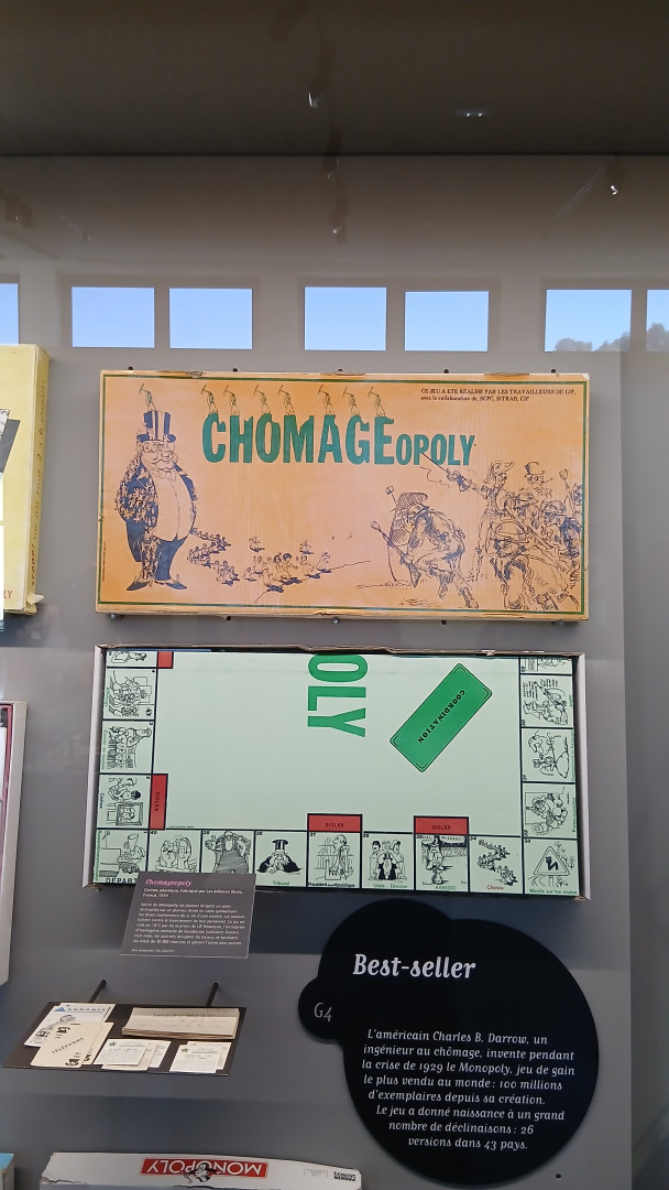 "Chomageopoly": a monopoly parody self producted by laid off employees.
