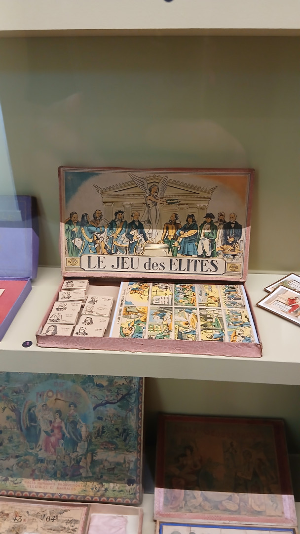 "The Elites game" : you had to guess which  elite character is on the cards