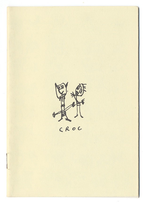 couverture : deux petits personnages esquissés au centre de l'image, et juste en dessous, l'inscription manuscrite "CROC". L'impression est en noir sur un papier jaune pâle.